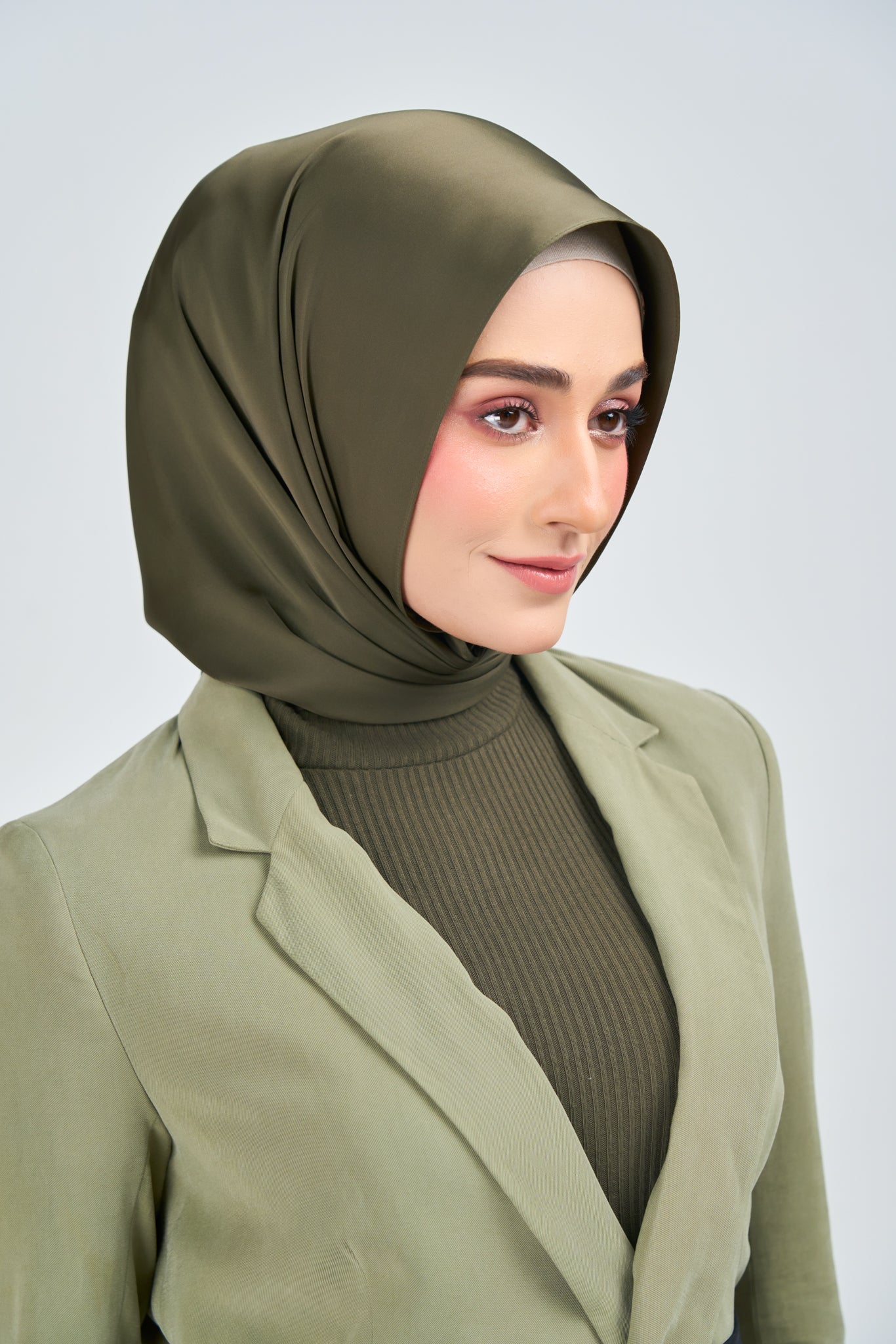 [★New] HoodX⁺Plus Luxe in Tera Olive